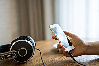 淘宝百亿补贴1.5万份《塞尔达传说：王国之泪》 335元今晚开抢